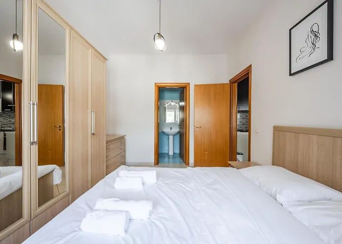 Apartment Conad By Vlorë
